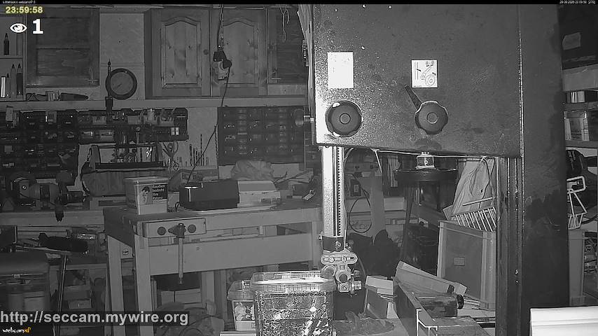 Live camera feed from Littlehook's woodworking shop in Indoor woodworking shop