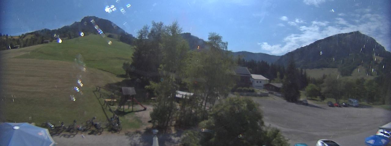 Live camera feed from Bergrestaurant Gfellen, Finsterwald in Finsterwald